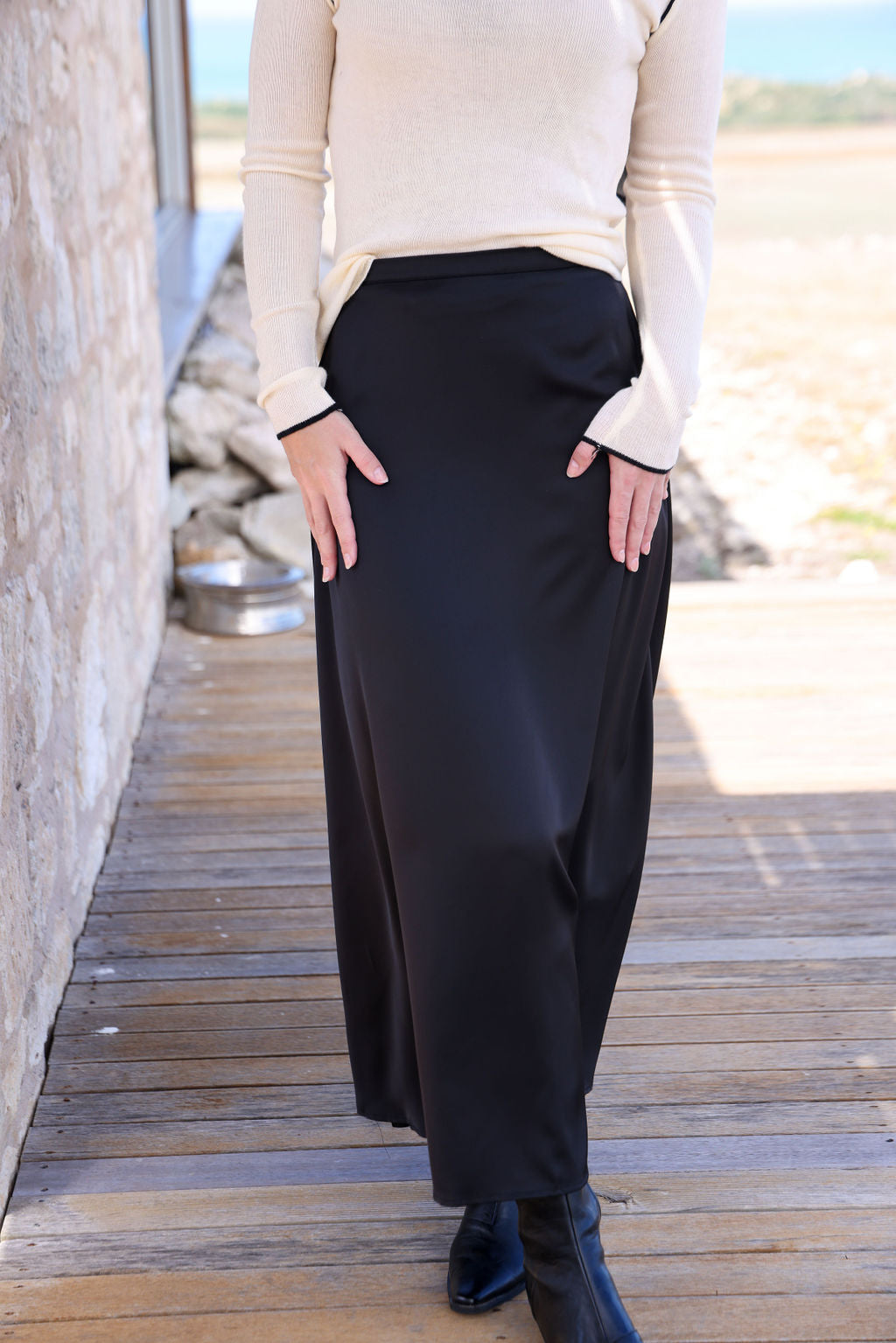 Sula Skirt - Black