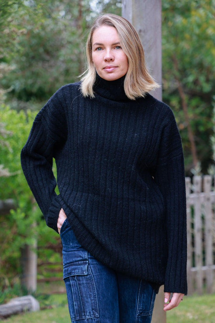 Wellington Jumper - Black